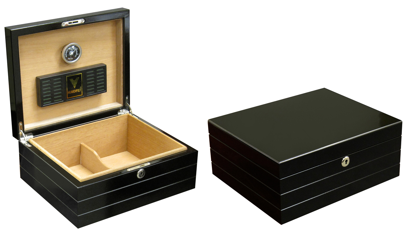 Onyx - 50 Ct. High Gloss Black Humidor w/ Polished Hardware
